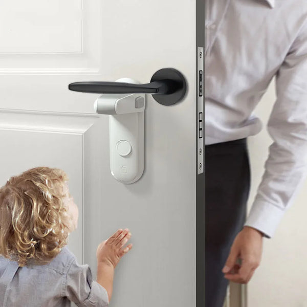 Child-safety-door-handle-lock-Pet-room-door-handle-lock-protection-Baby-door-handle-lock-Easy.jpg